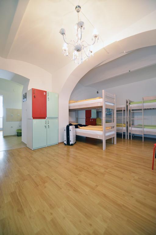 Hostel Temza Zagreb Ngoại thất bức ảnh