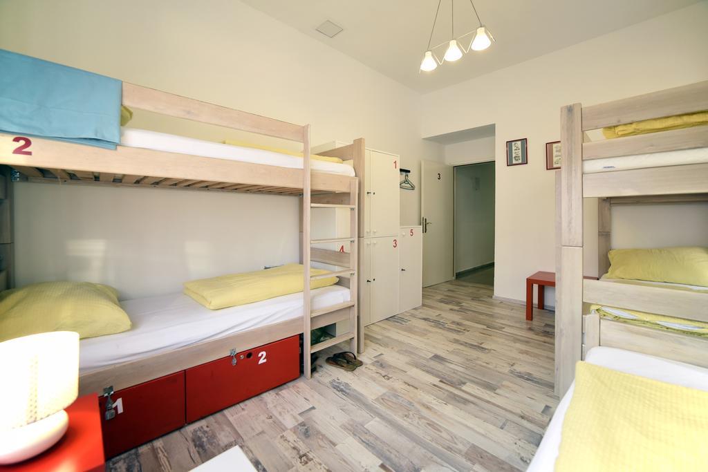 Hostel Temza Zagreb Ngoại thất bức ảnh